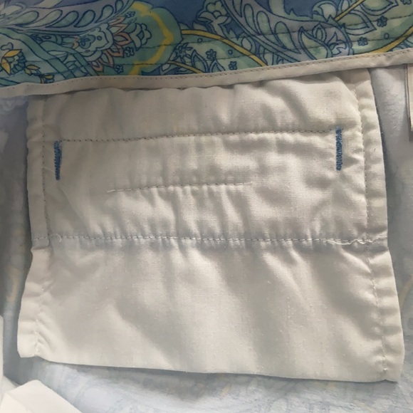 Liz Claiborne Audra Paisley Capris Pant Paisley Size 8P Petite Ladies - Picture 6 of 6